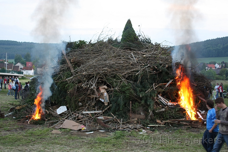 IMG_1280.JPG - Das Feuer wurde entzündet.