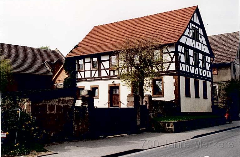 Merkers-alte-Haeuser_2.jpg - alte Häuser 2